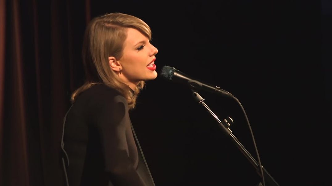 Taylor Swift - Blank Space - live