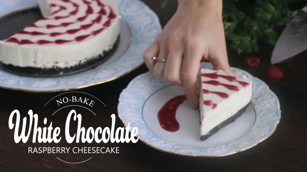 ⁣No Bake White Chocolate Raspberry Cheesecake Recipe